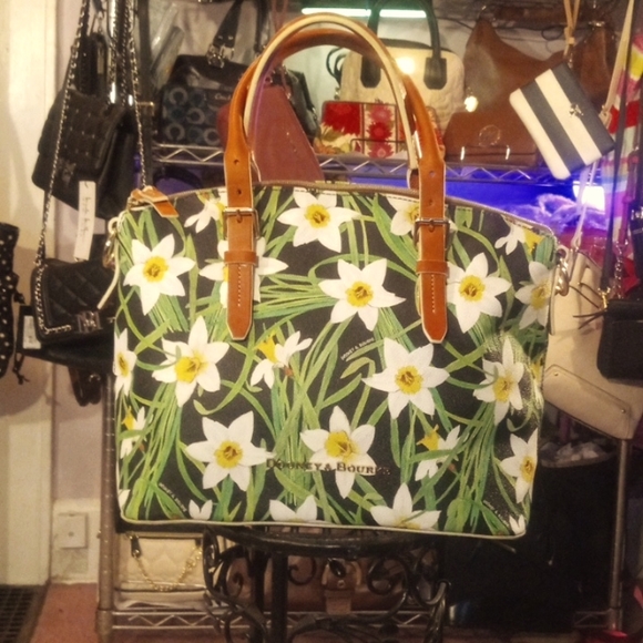 Dooney & Bourke Handbags - Rare Dooney & Bourke daffodil domed satchel.NWOT